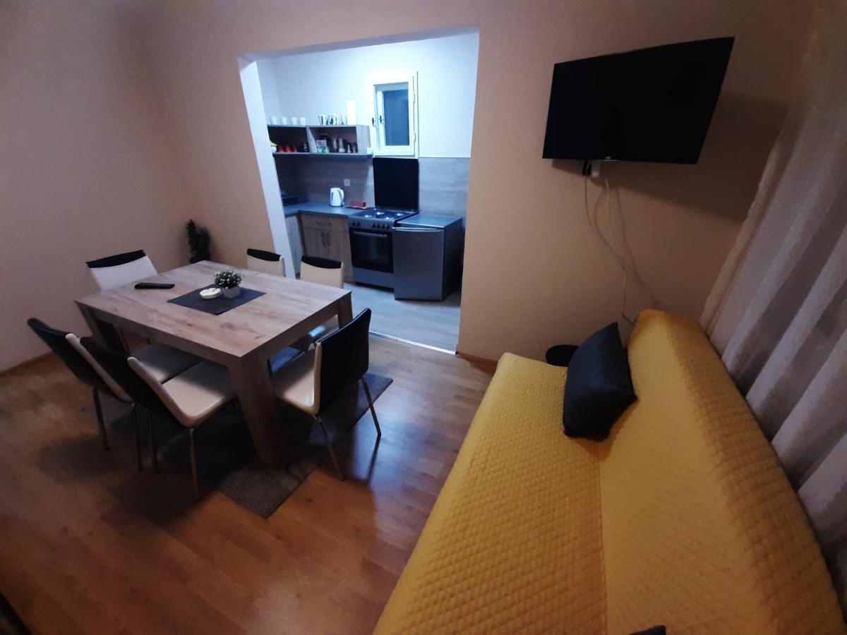 Haus Apartman Zajecar M&L Luaran gambar