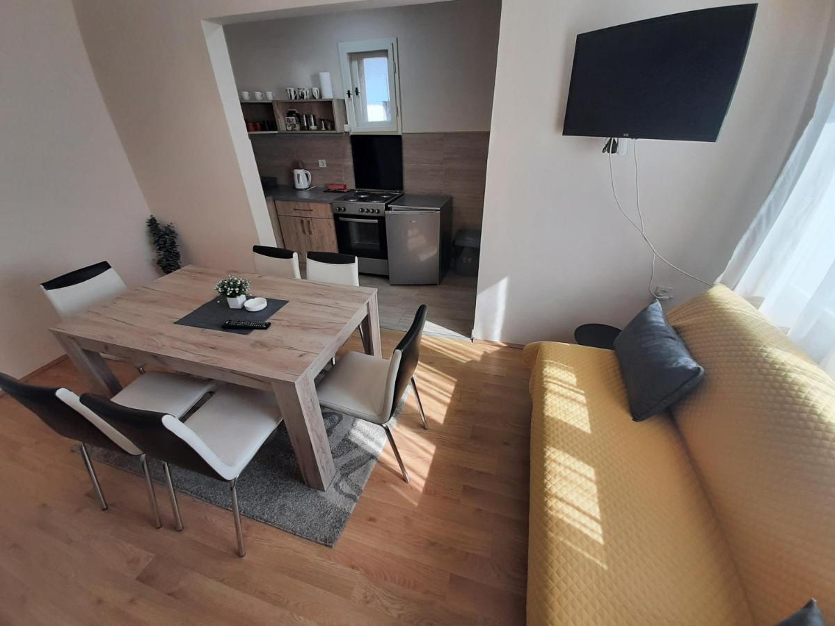 Haus Apartman Zajecar M&L Luaran gambar